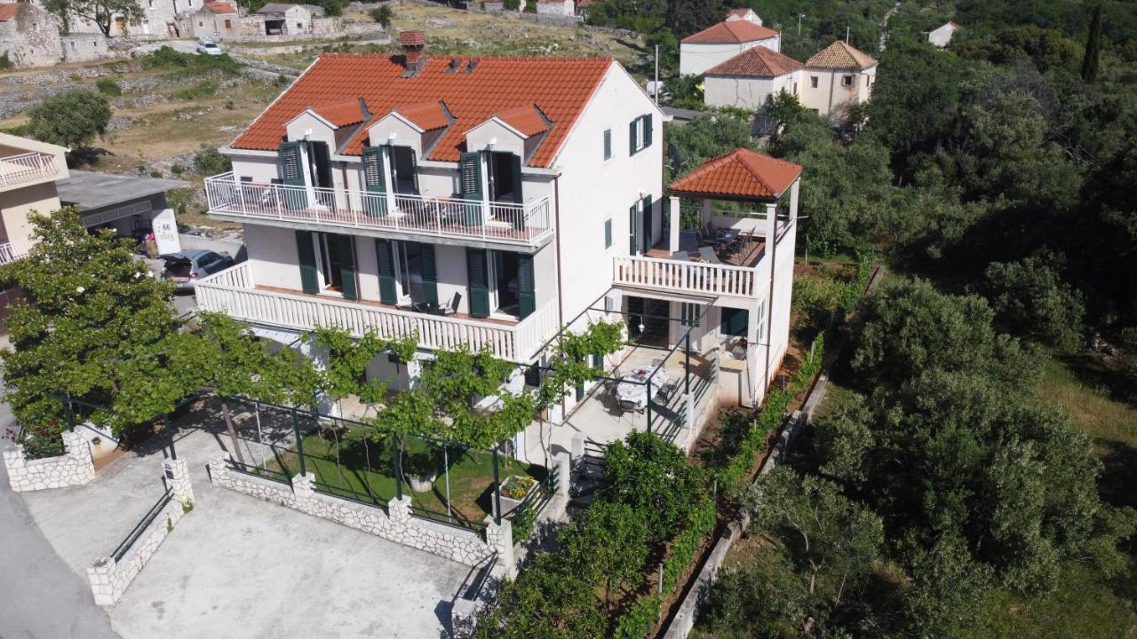 Apartments Kola Banici Bagian luar foto