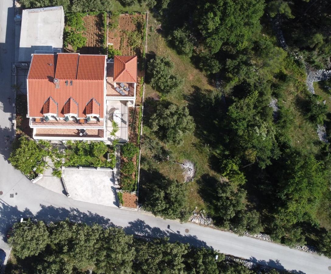 Apartments Kola Banici Bagian luar foto