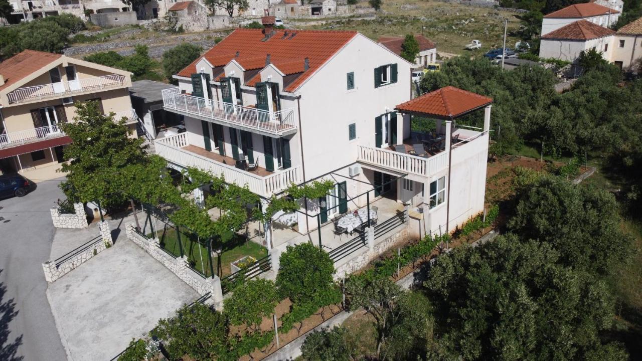 Apartments Kola Banici Bagian luar foto
